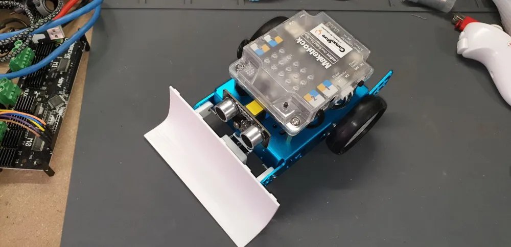 Curved front shovel for Makeblock mBot robot
