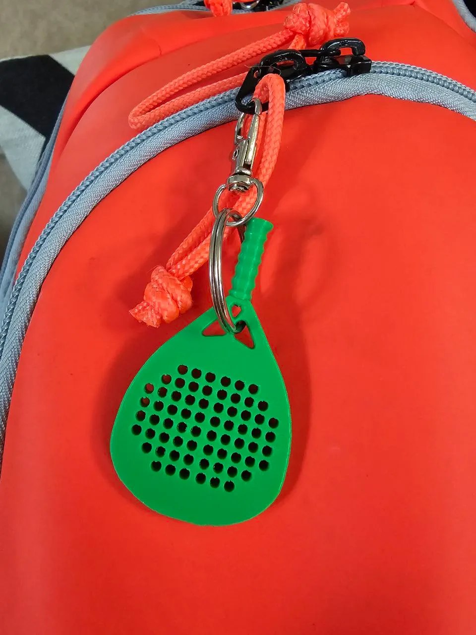 Padel racket keychain v2