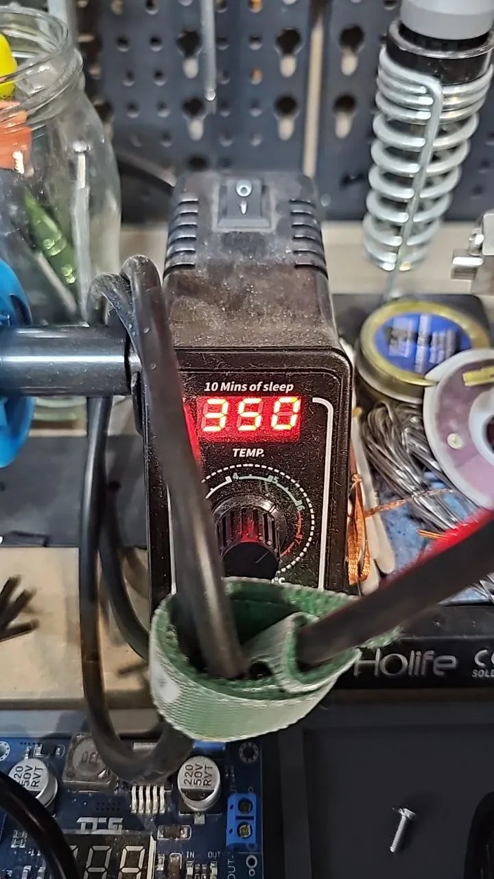 Test and calibration for brass threaded inserts